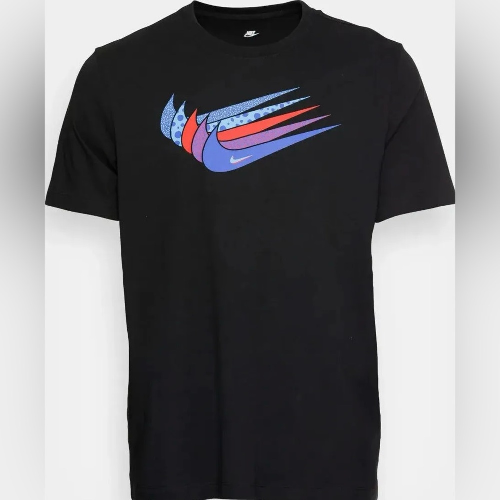 NIKE Brand new Tee Cotton Material
Size L
#Nike #Sportwear #Gym #Workout